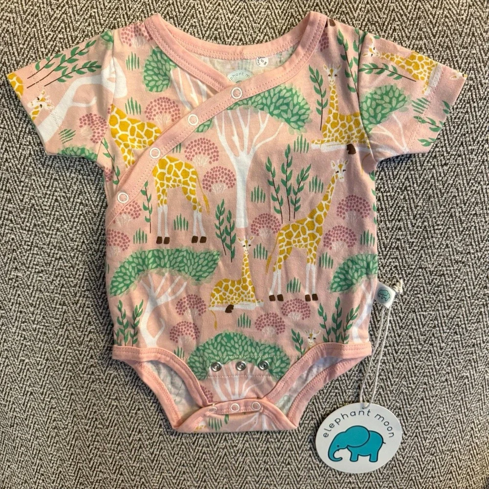 NWT Elephant Moon giraffe‎ safari sleeper and bodysuit pink